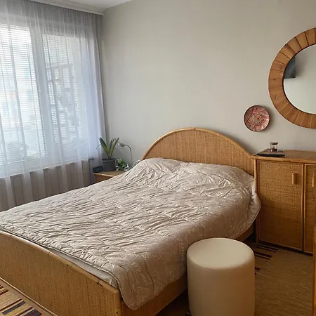 شقة Lovely Two-bedroom Flat In Centre