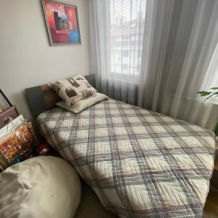 Lovely Two-bedroom Flat In Centre شقة *